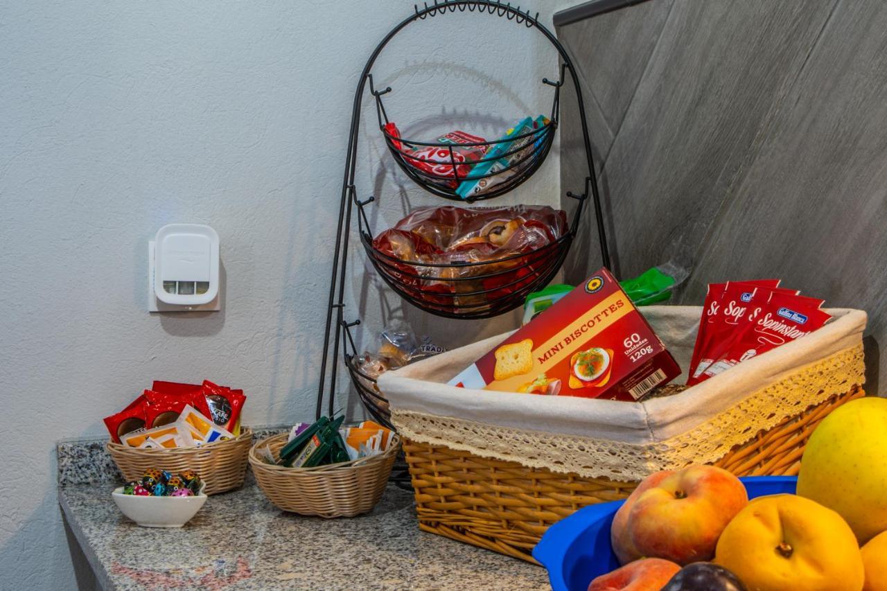 Apartamentos Turísticos El Altozano Fuentes de León Exterior foto