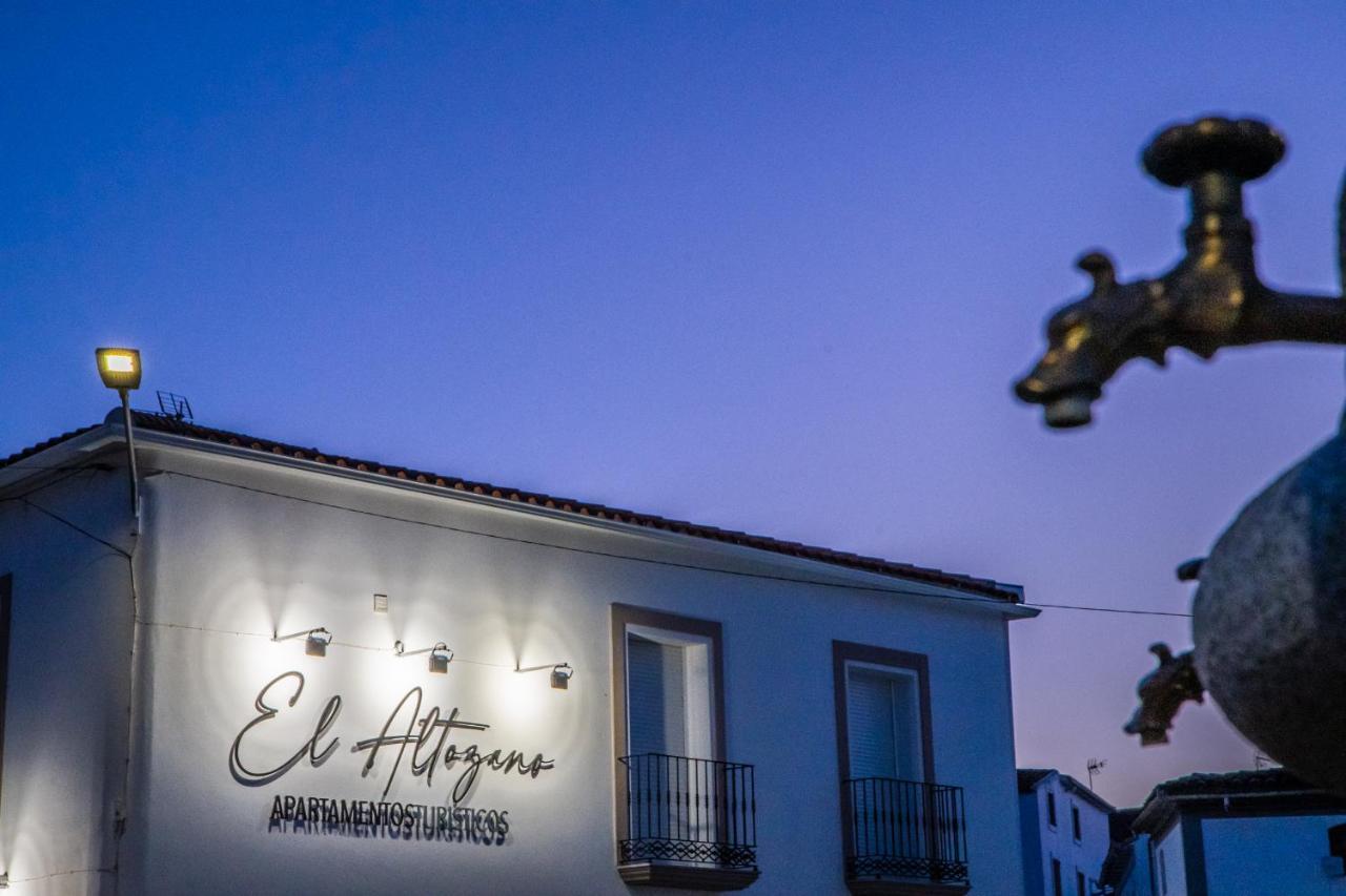 Apartamentos Turísticos El Altozano Fuentes de León Exterior foto