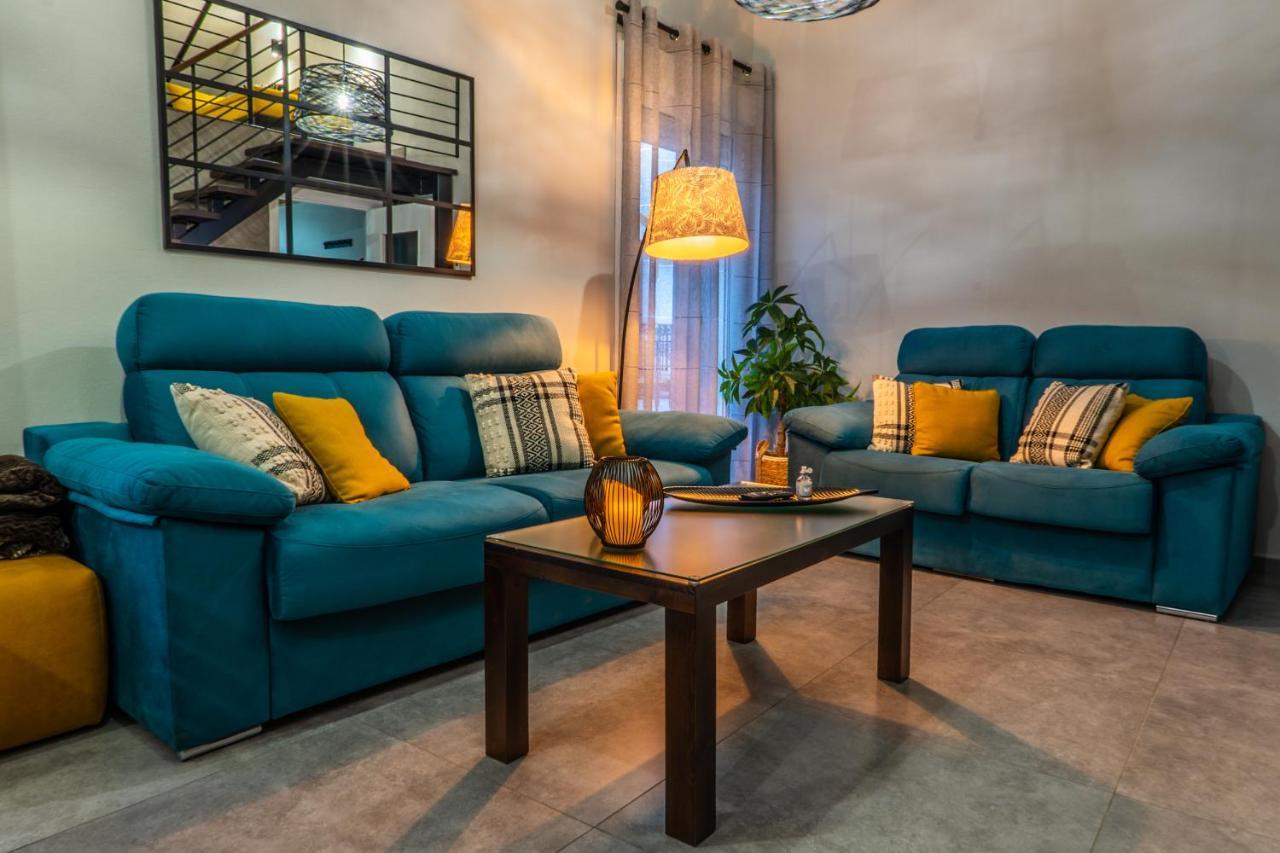 Apartamentos Turísticos El Altozano Fuentes de León Exterior foto