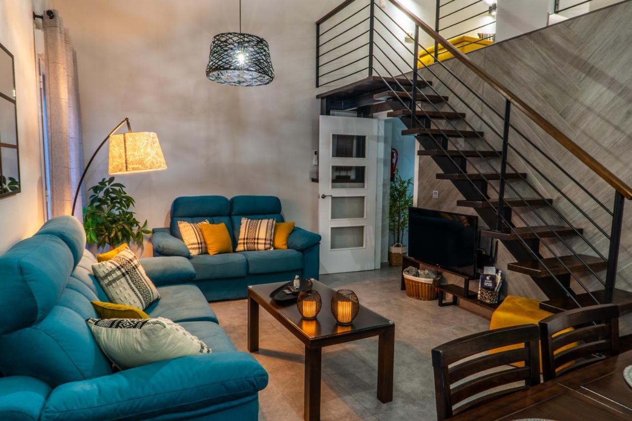 Apartamentos Turísticos El Altozano Fuentes de León Exterior foto