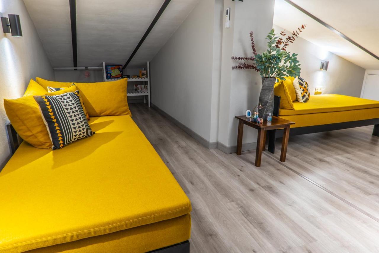 Apartamentos Turísticos El Altozano Fuentes de León Exterior foto