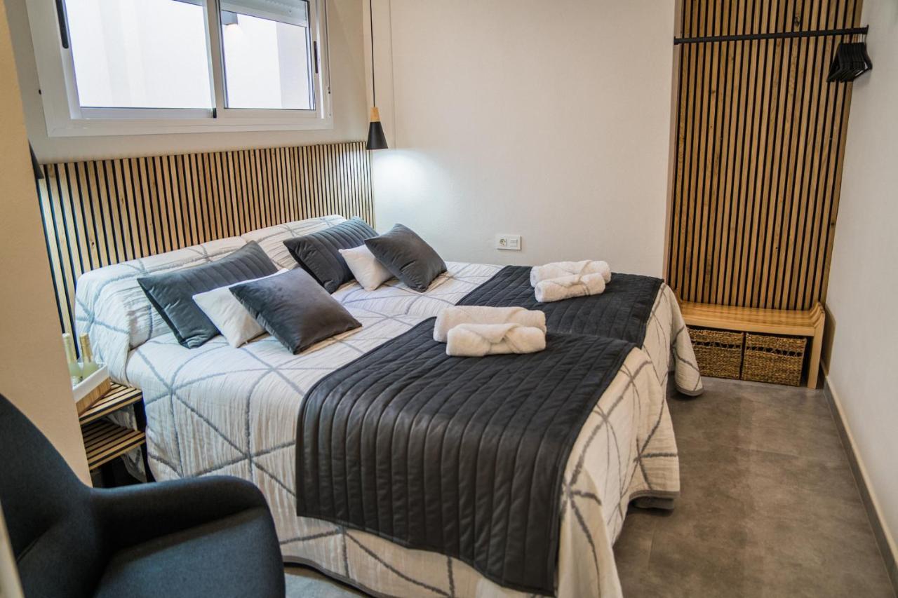 Apartamentos Turísticos El Altozano Fuentes de León Exterior foto