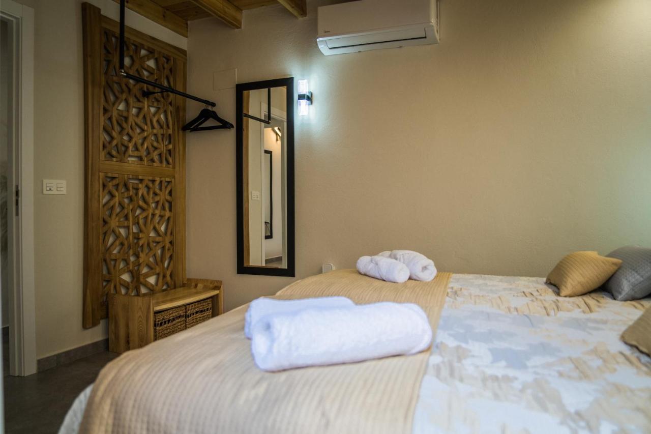 Apartamentos Turísticos El Altozano Fuentes de León Exterior foto