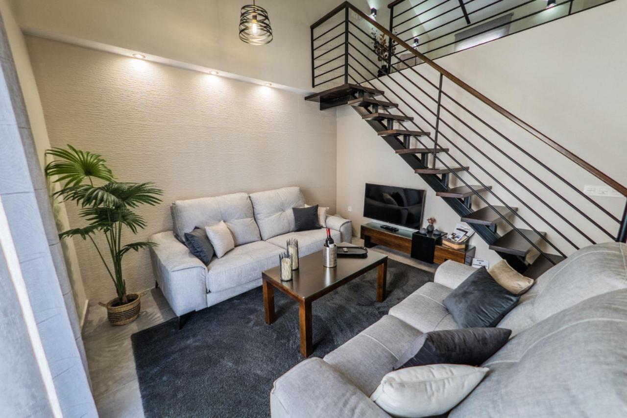 Apartamentos Turísticos El Altozano Fuentes de León Exterior foto